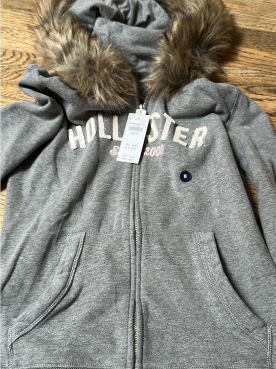 Hollister Tops - Hollister Gray Faux-Fur Trim Zip Hoodie